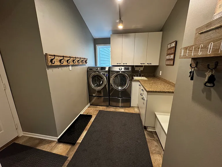 5175 Queens Cir — Photo 15