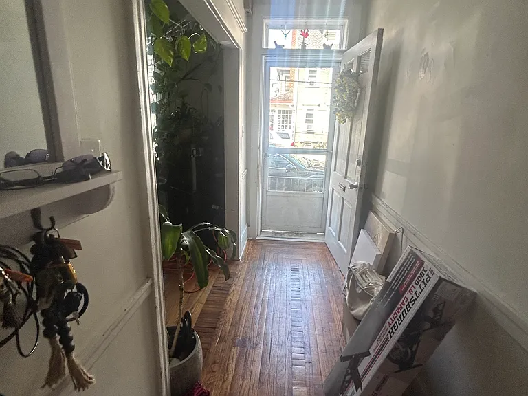 325 Porter St — Photo 11