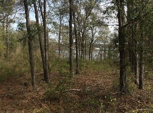 Bell Dr, Defuniak Springs, FL 32433