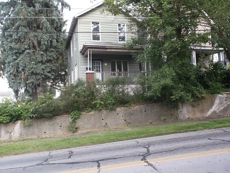 1801 Moravia St — Photo 1