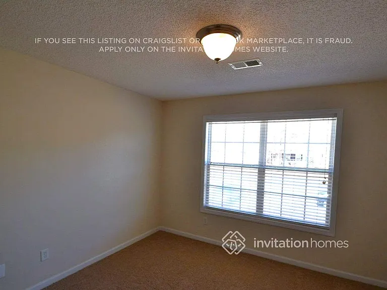 121 Hunters Chase — Photo 3