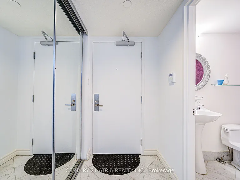 38 Elm St #2715 — Photo 7