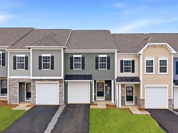 608 Tracy Way, Martinsburg, WV 25403