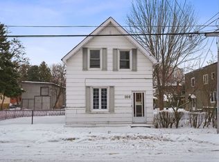 100 Barrette St, Ottawa, ON K1L 8A3