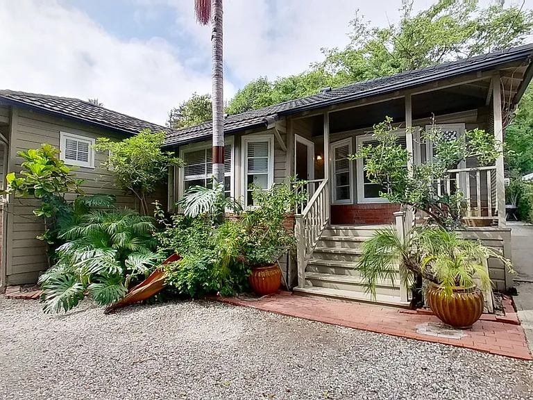 2806 Foothill Rd — Photo 1