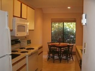 37 Riveredge Dr, Winsted, CT 06098