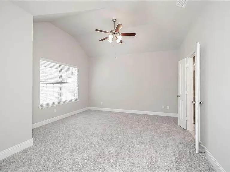 10609 Anna Island Dr — Photo 15