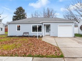 10052 Newkirk Dr, Parma Heights, OH 44130