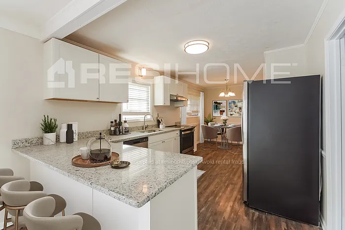 7432 Meadows Dr — Photo 7