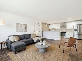 55 Will Dr UNIT 152, Canton, MA 02021