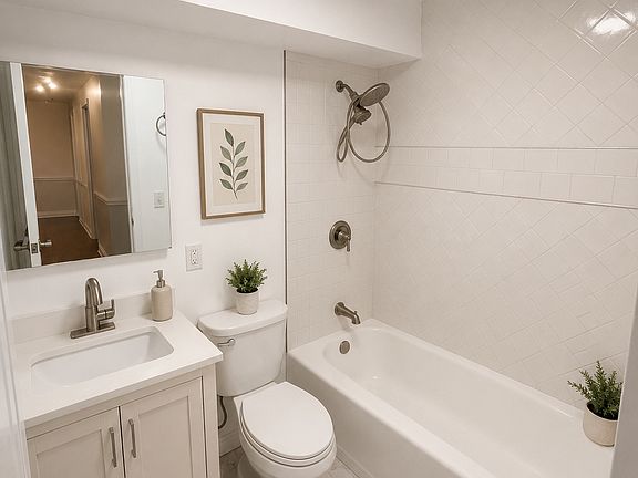 3rd image of 150 Overlook Ave APT 2F