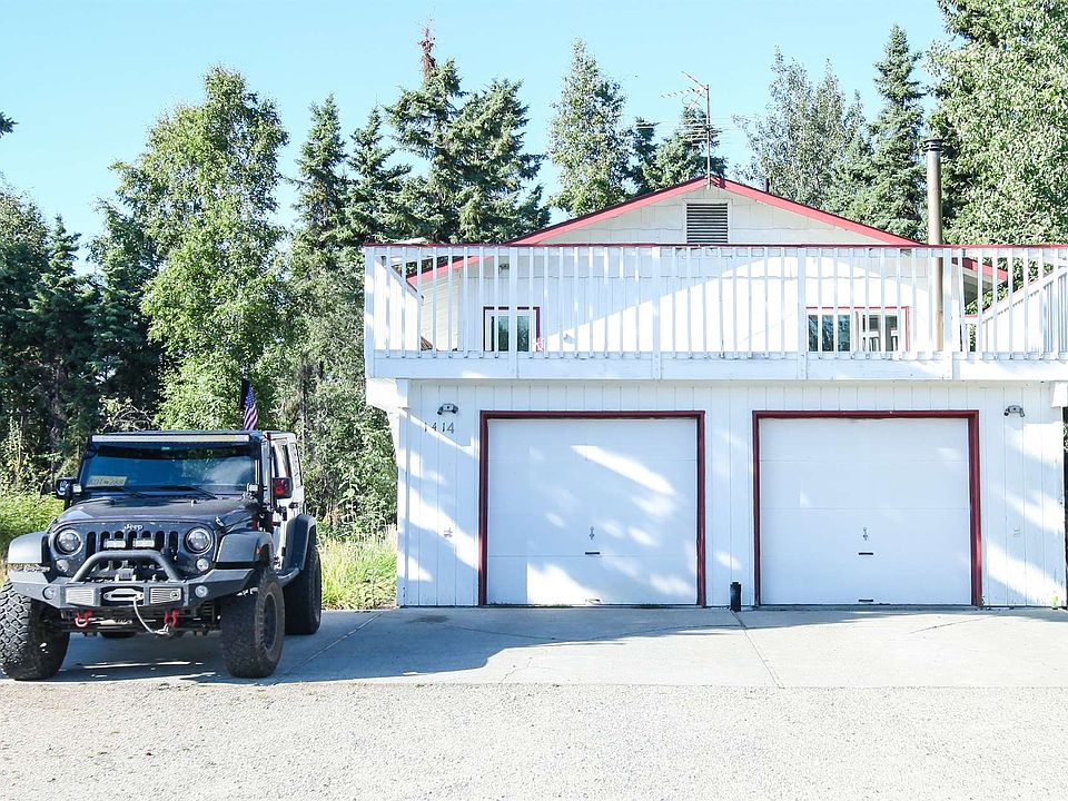 1st image of 1414 28th Ave