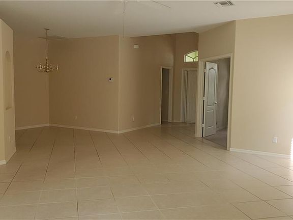 4th image of 20101 Eagle Glen Way