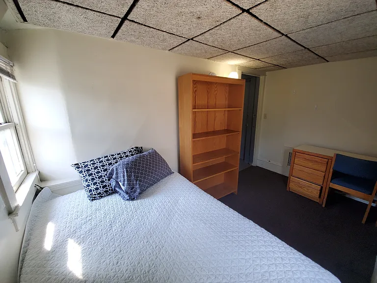 105 Dryden Ct — Photo 28