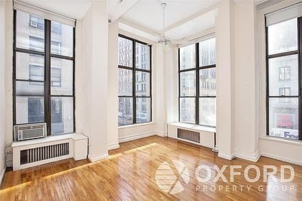 1st image of 220 Park Ave S APT 2B