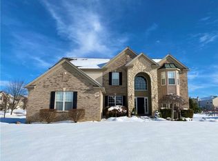 377 Norwich Dr, Broadview Heights, OH
