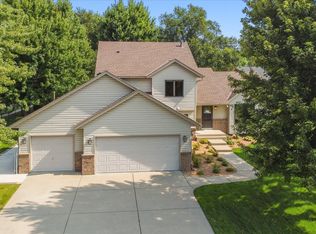 16213 Grinnell Ave, Lakeville, MN 55044