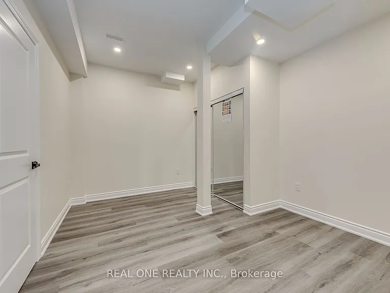 43 Viva Gdns #BASEMENT — Photo 14