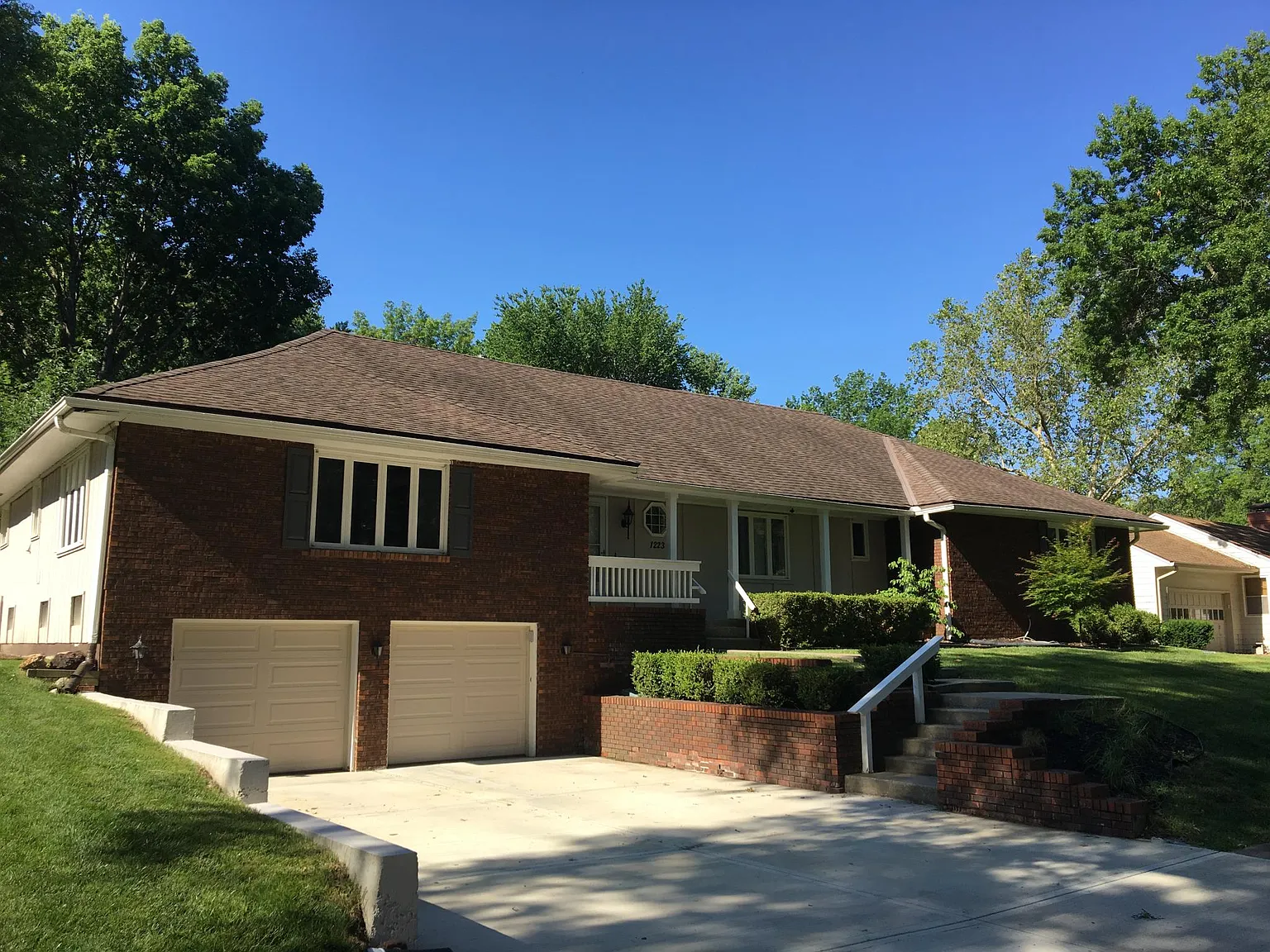 4 bed, 2701 sqft, $3,500 — Photo 2