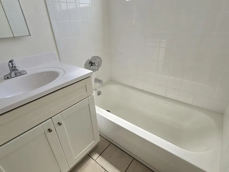 Asher St. Apartments — Photo 21