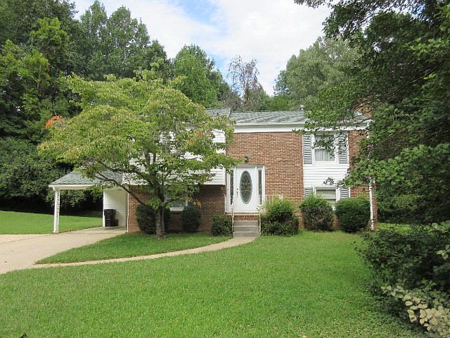 1st image of 102 Rockford Pl