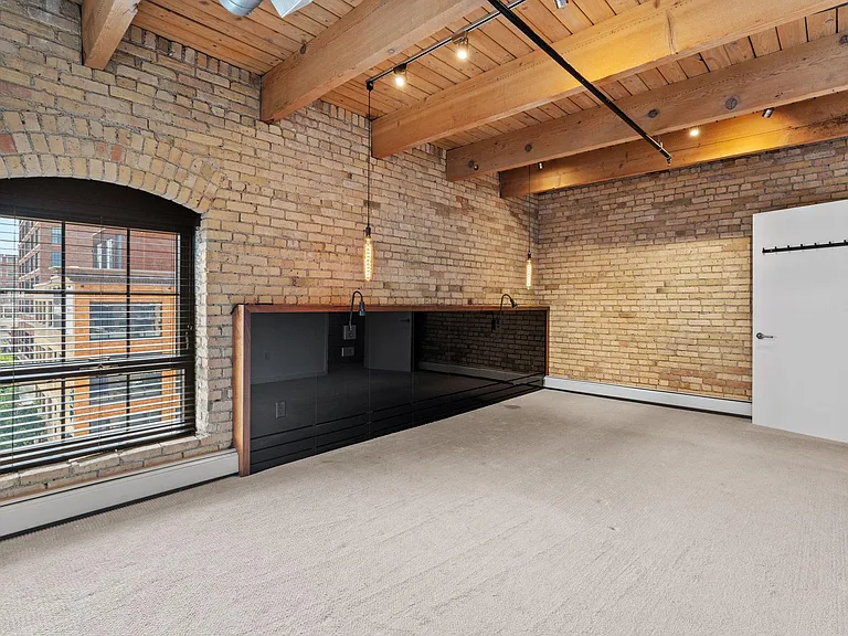 404 Washington Ave N #506 — Photo 33