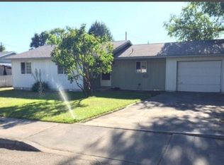 155 SW 2nd St, Madras, OR 97741