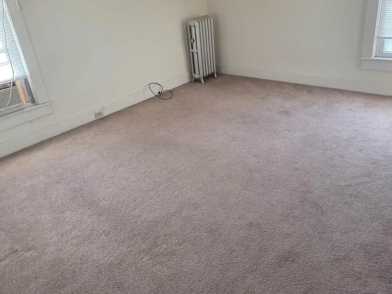 76 Bellas St — Photo 3
