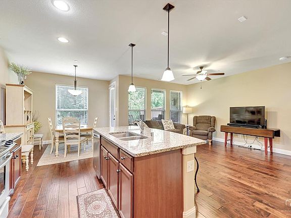 2nd image of 1607 Brook Grove Dr