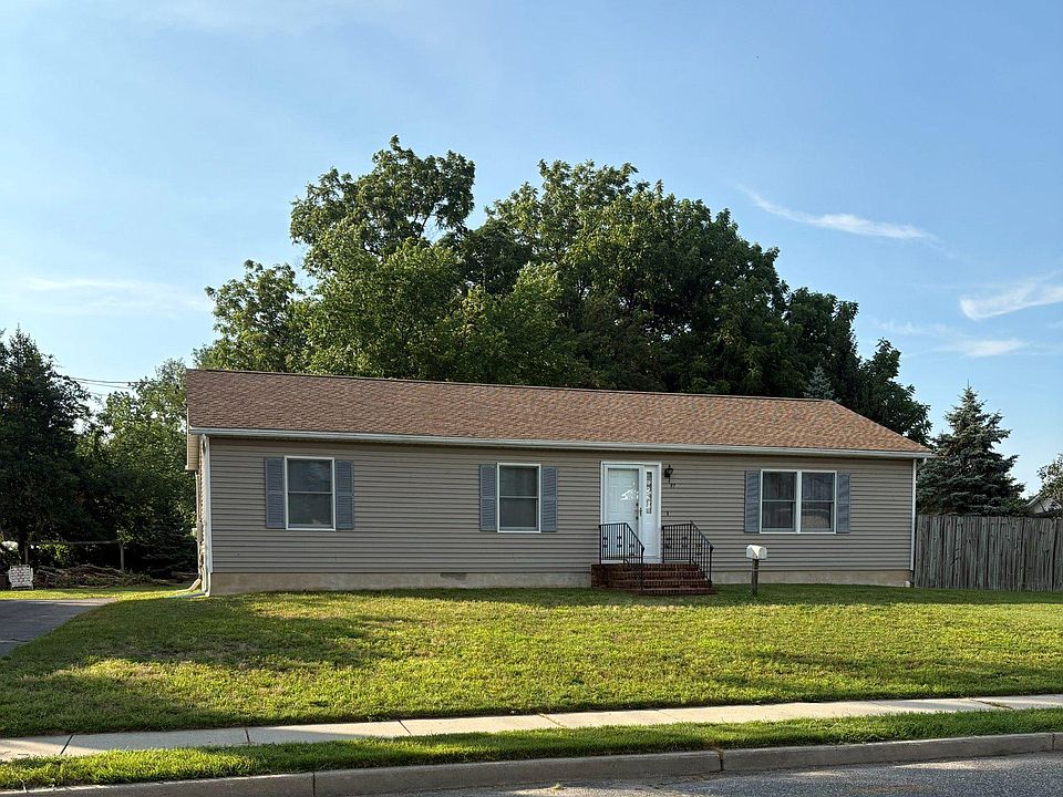 1st image of 97 Hendrickson Ave