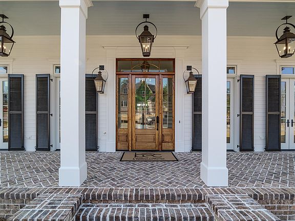 3rd image of 881 Audubon Way