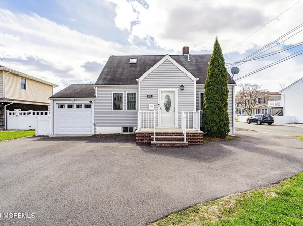 438 Leonardville Road, Belford, NJ 07718