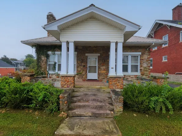 326 W Lexington Ave, Winchester, KY 40391