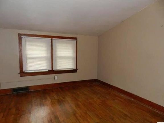 4th image of 1013 Lilac Ave