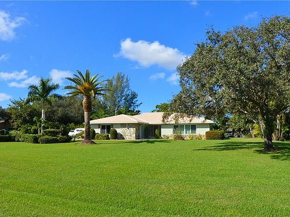 2nd image of 7321 Lake Dr