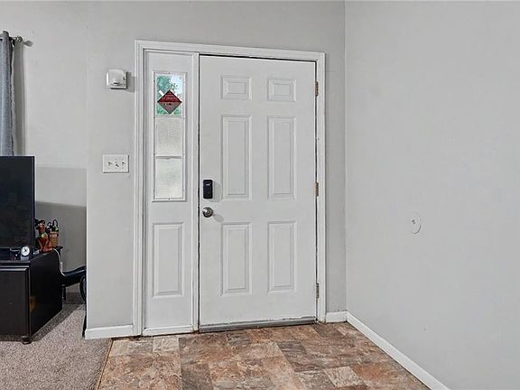 4th image of 1713 E 21st Ter