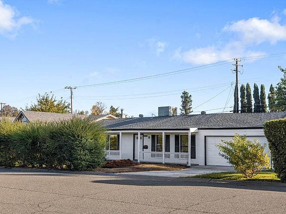 3rd image of 6724 Skylane Dr