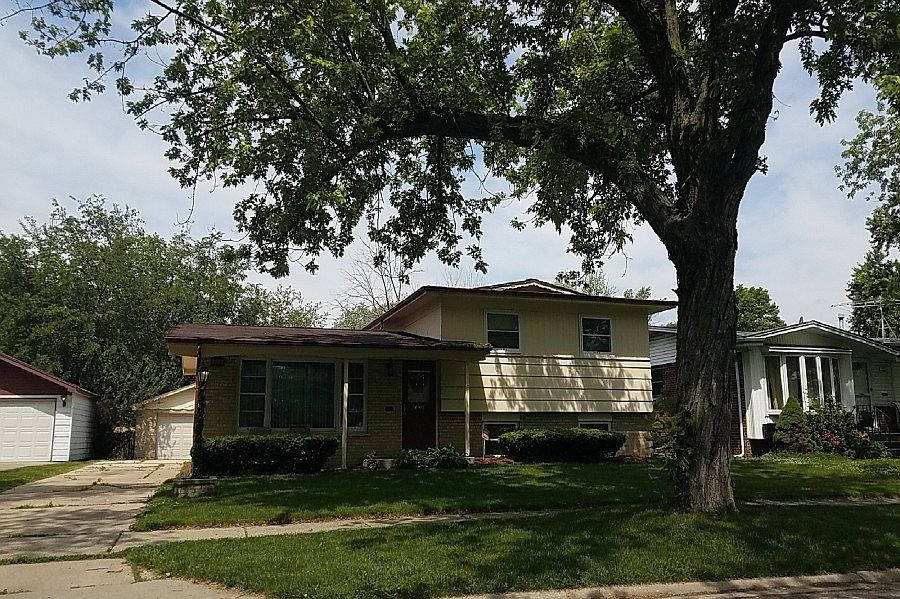 1st image of 308 N Gay Ct