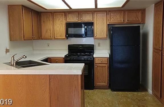 3rd image of 10005 Coral Sands Dr