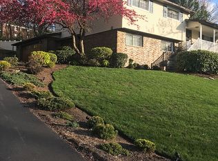 22 Pen Y Bryn Dr, Scranton, PA