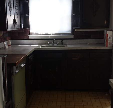 4th image of 1428 Stadium Ave