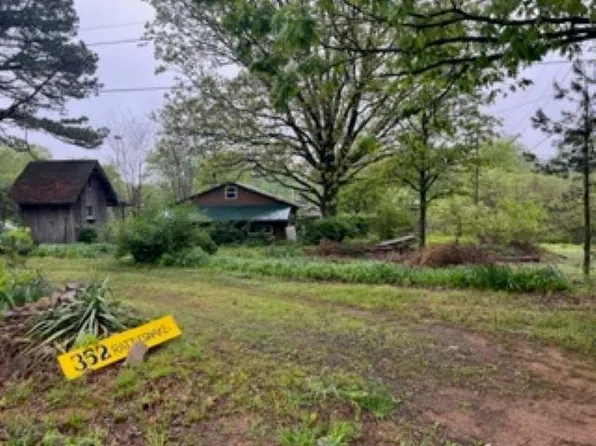 352 Rattlesnake Rd, Clinton, AR 72031