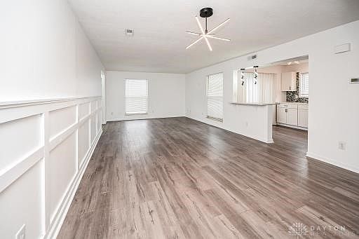 3rd image of 5545 Kiplington Dr