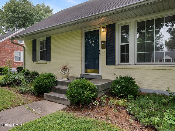 2nd image of 2902 Yorkshire Blvd