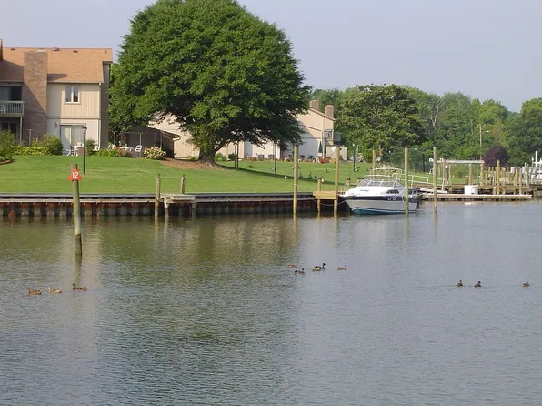 4398 Point West Dr, Portsmouth, VA 23703