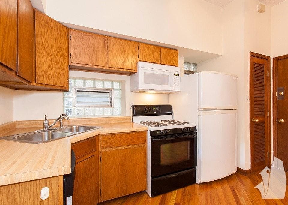 1st image of 1038 N Honore St #1F