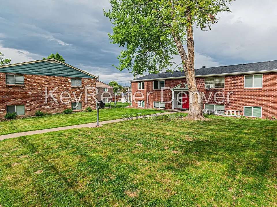 2356 S Linden Ct #B