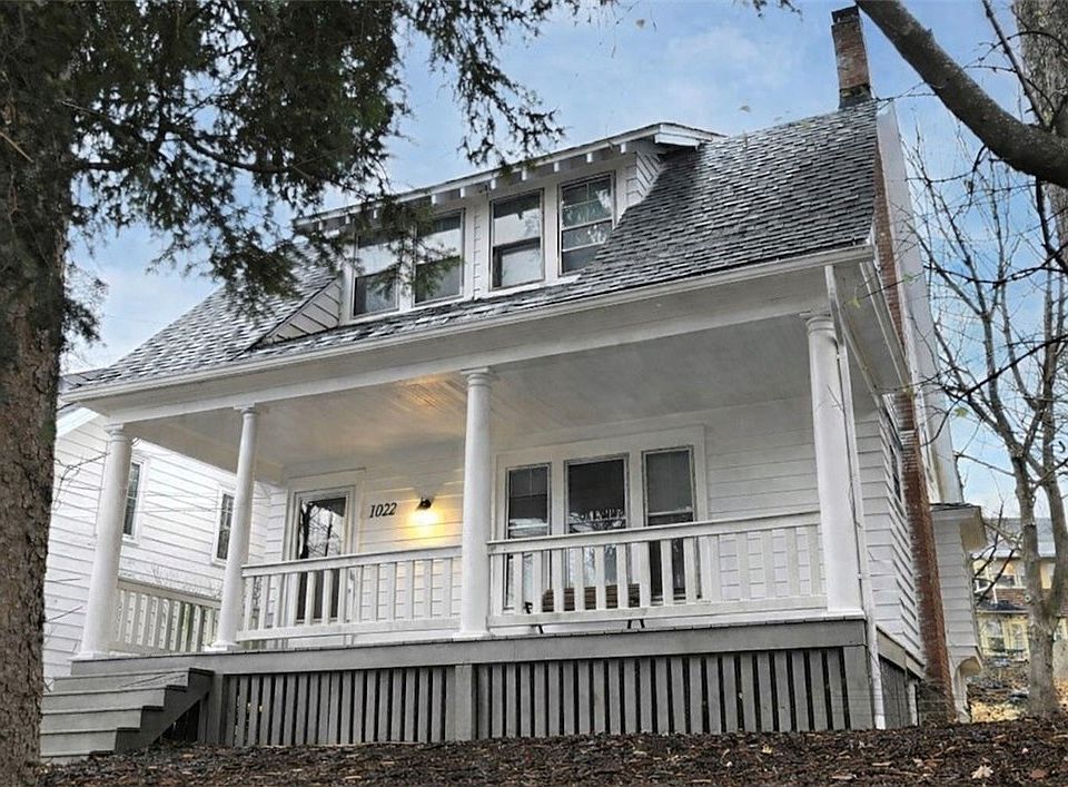 1st image of 1022 Westcott St