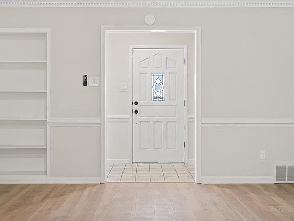 2nd image of 5494 Peyton Randolph St