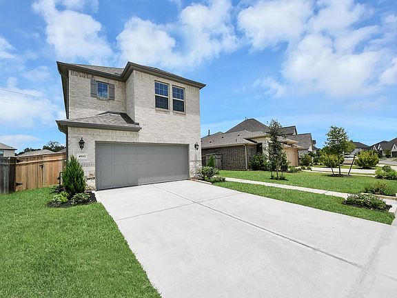3rd image of 4042 Colony Ln